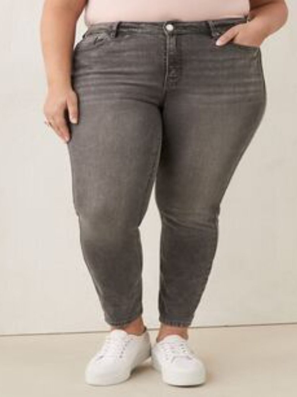 NWT Reitmans Skinny Grey Denim